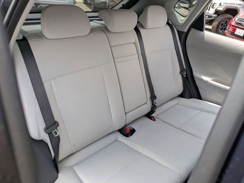 Used 2025 Hyundai Kona SEL FWD image 27