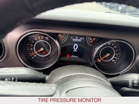 Used 2022 Jeep Wrangler Unlimited Sport AWD/4WD image 14