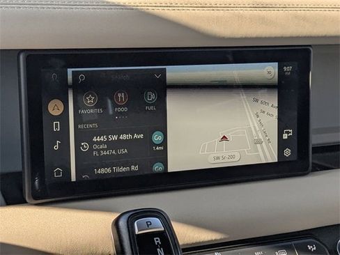 Used 2023 Land Rover Defender 110 SE image 18