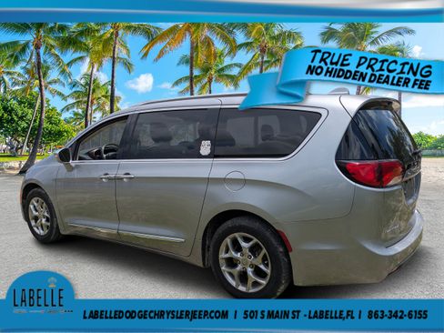 Used 2019 Chrysler Pacifica Limited FWD image 5