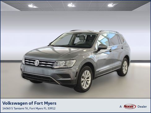 Used 2018 Volkswagen Tiguan SE image 1