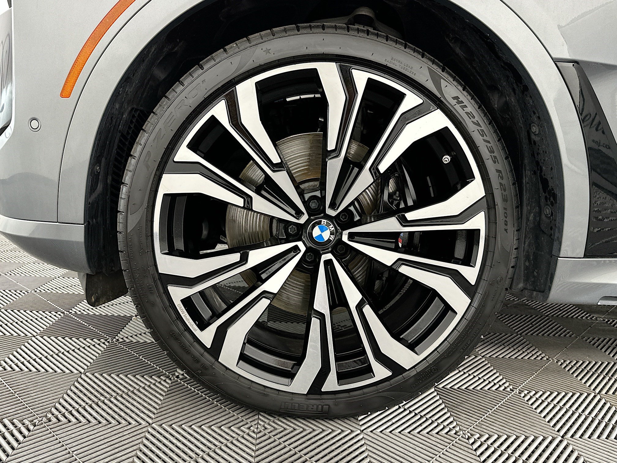 Used 2024 BMW X7 xDrive40i w/ Executive Package AWD/4WD image 37