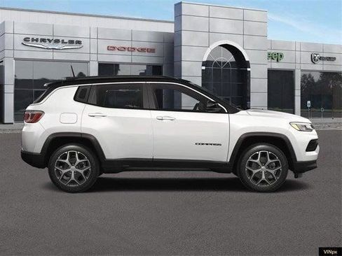 Used 2024 Jeep Compass Limited w/ Sun and Sound Group image 9