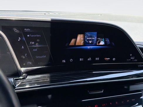 Certified 2023 Cadillac Escalade Sport AWD/4WD image 15