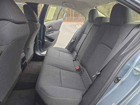 Used 2021 Toyota Corolla LE image 14