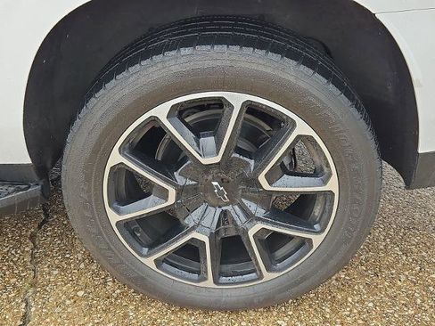 Used 2022 Chevrolet Suburban RST w/ Luxury Package image 31