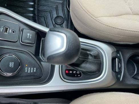 Used 2019 Jeep Compass Sport AWD/4WD image 20