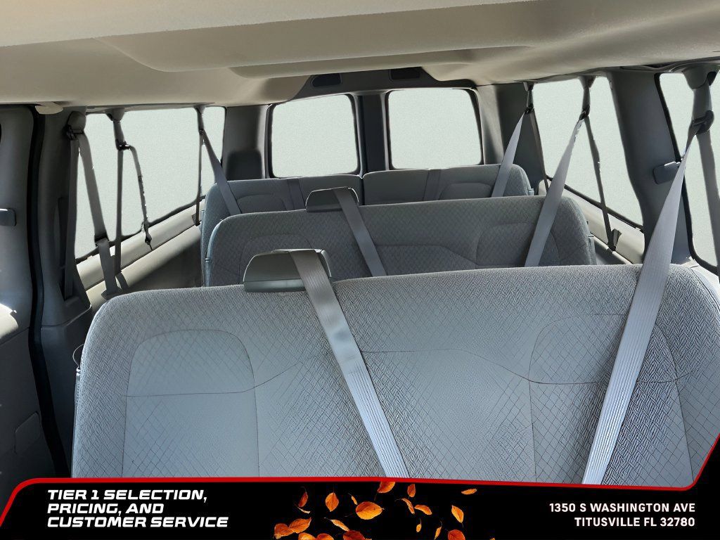 Used 2025 Chevrolet Express 3500 LT w/ LT Preferred Equipment Group RWD image 32