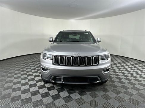 Certified 2017 Jeep Grand Cherokee Limited image 2