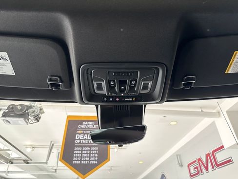 Certified 2025 GMC Sierra 1500 AT4 w/ AT4 Premium Package image 19