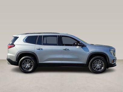 Used 2025 GMC Acadia Elevation