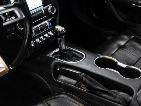 Used 2019 Ford Mustang Premium RWD image 28
