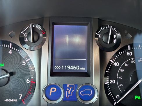 Used 2015 Lexus GX 460 w/ Premium Package image 33