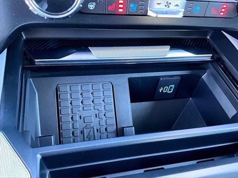 Used 2024 Ford F250 Limited w/ FX4 Off-Road Package image 23