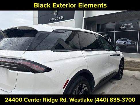 Used 2024 Lincoln Nautilus Premier w/ Jet Appearance Package AWD/4WD image 16
