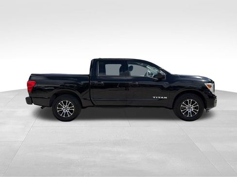Used 2023 Nissan Titan SV RWD image 8