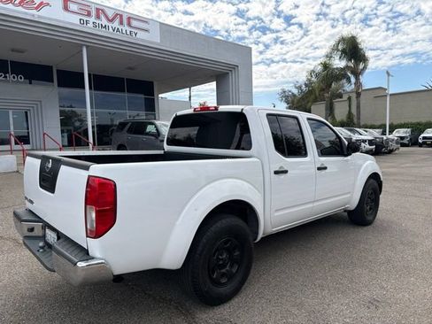 Used 2011 Nissan Frontier S RWD image 6