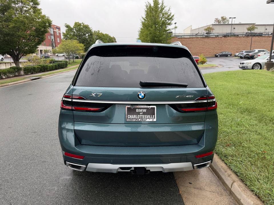 New 2027 BMW X7 xDrive40i AWD/4WD image 14