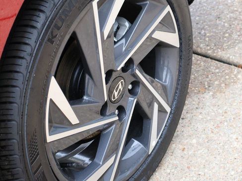 New 2025 Hyundai Elantra Sport image 38