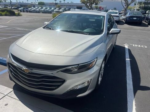 Used 2019 Chevrolet Malibu LT FWD image 12