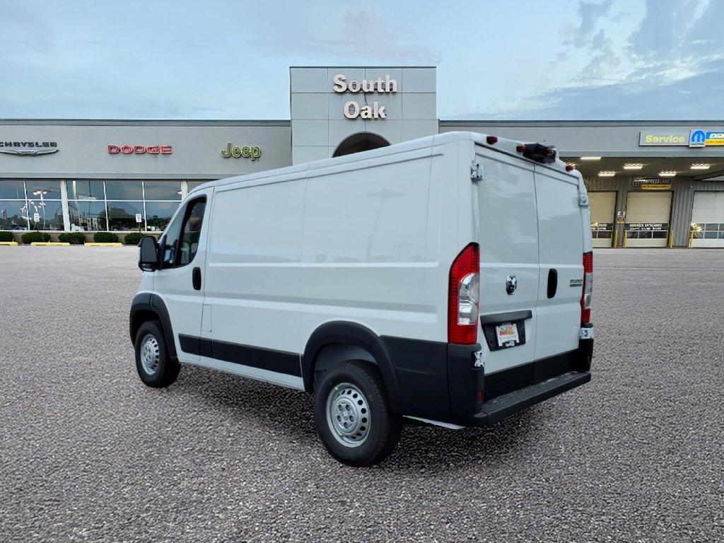 New 2027 RAM ProMaster 1500 w/ Convenience Group FWD image 4