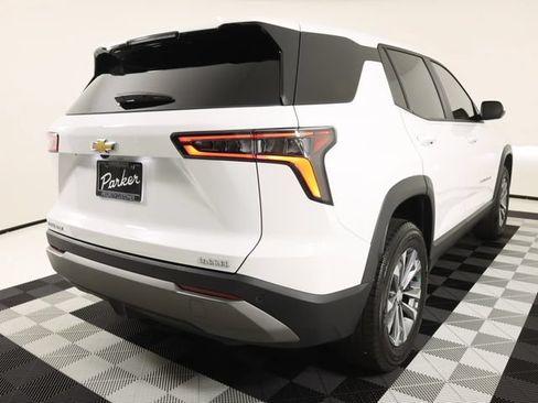 Used 2026 Chevrolet Equinox LT w/ LPO, Floor Liner Package FWD image 5