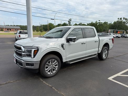 New 2026 Ford F150 Lariat w/ Equipment Group 501A Mid AWD/4WD image 2