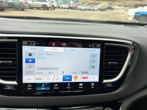 New 2026 Chrysler Voyager LX image 12