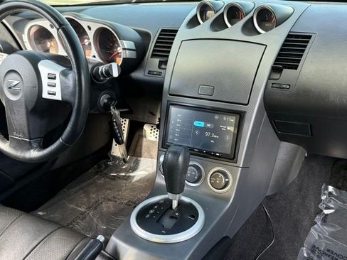 Used 2003 Nissan 350Z Touring RWD image 23