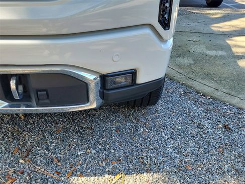 Certified 2023 GMC Sierra 1500 Denali Ultimate image 9