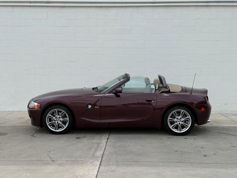 Used 2004 BMW Z4 3.0i RWD image 4