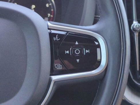 Used 2020 Volvo XC60 T6 Inscription w/ Protection Package Premier image 28