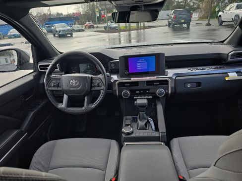 Used 2026 Toyota Tacoma SR5 AWD/4WD image 18
