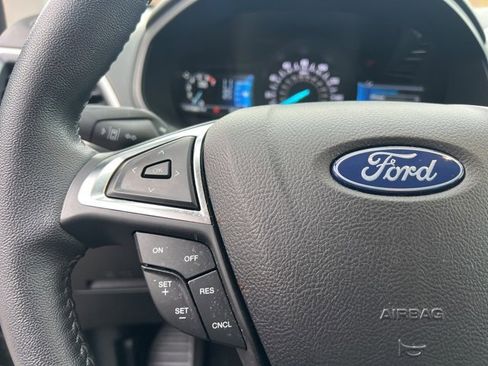Used 2022 Ford Edge SEL w/ Convenience Package image 27