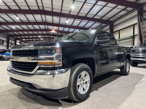 Used 2018 Chevrolet Silverado 1500 LT RWD image 9