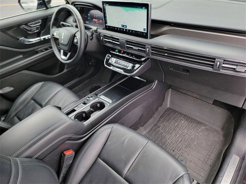 Certified 2023 Lincoln Corsair Reserve w/ Equipment Group 201A image 25