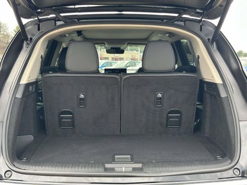 Used 2023 Acura MDX SH-AWD image 12