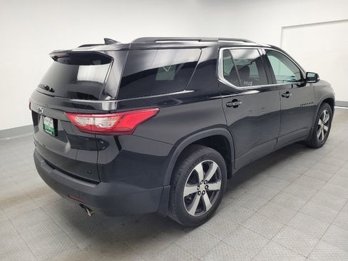 Used 2019 Chevrolet Traverse LT w/ LT Premium Package AWD/4WD image 9