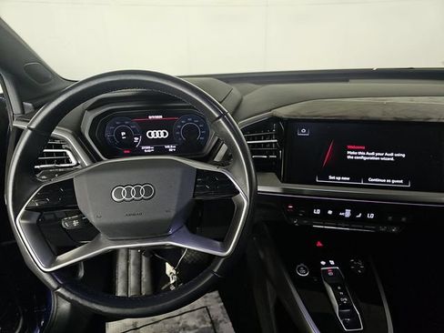 Used 2023 Audi Q4 e-tron Premium Plus w/ Premium Plus AWD/4WD image 7