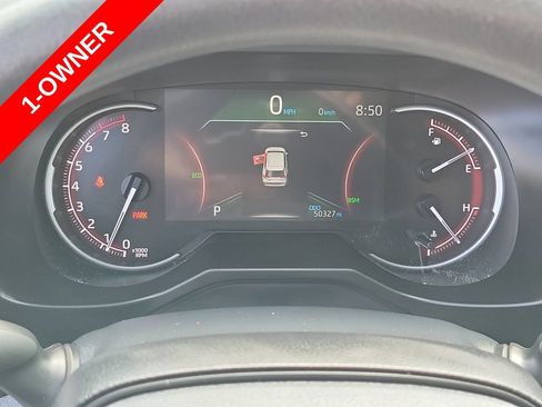 Used 2024 Toyota RAV4 XLE FWD image 3