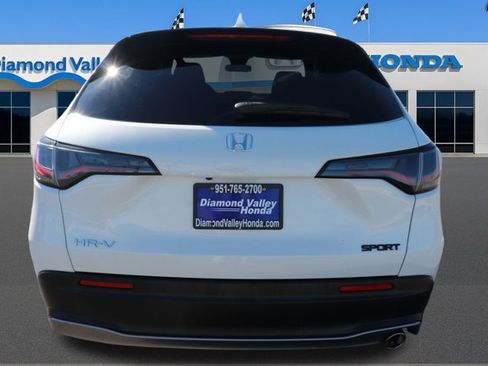 Used 2023 Honda HR-V Sport image 5