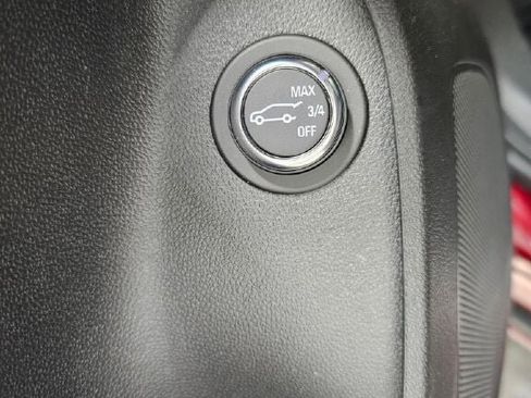 Used 2025 Buick Envista Avenir FWD image 24