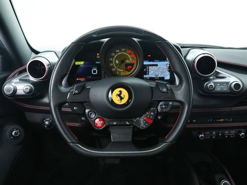 Used 2021 Ferrari F8 Tributo RWD image 6