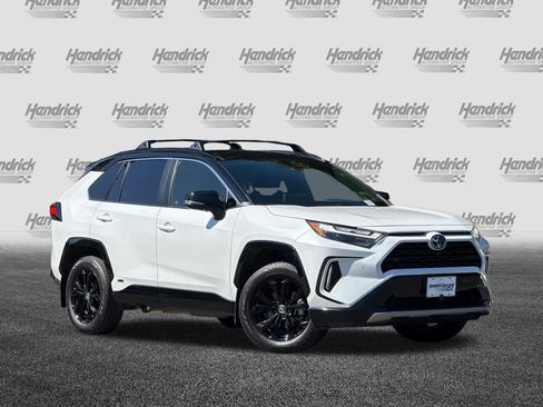 Used 2023 Toyota RAV4 XSE AWD/4WD image 2