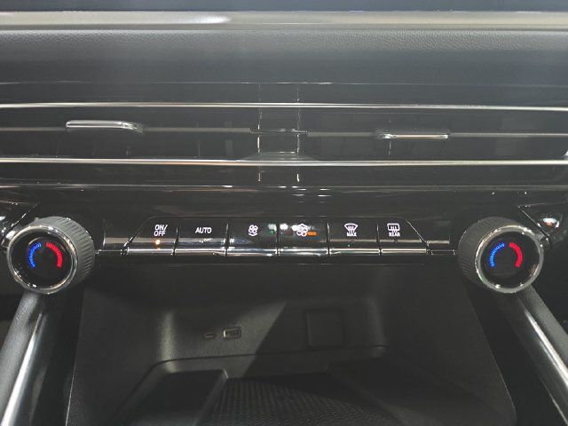 New 2026 Chevrolet Traverse LT w/ Midnight/Sport Edition FWD image 25