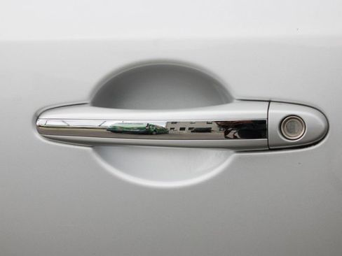 Used 2006 Hyundai Azera Limited image 9