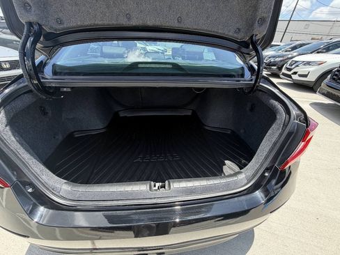 Used 2020 Honda Accord EX image 29