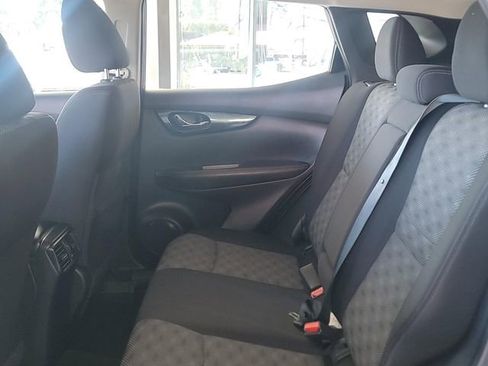 Used 2019 Nissan Rogue Sport SV w/ All-Weather Package image 11