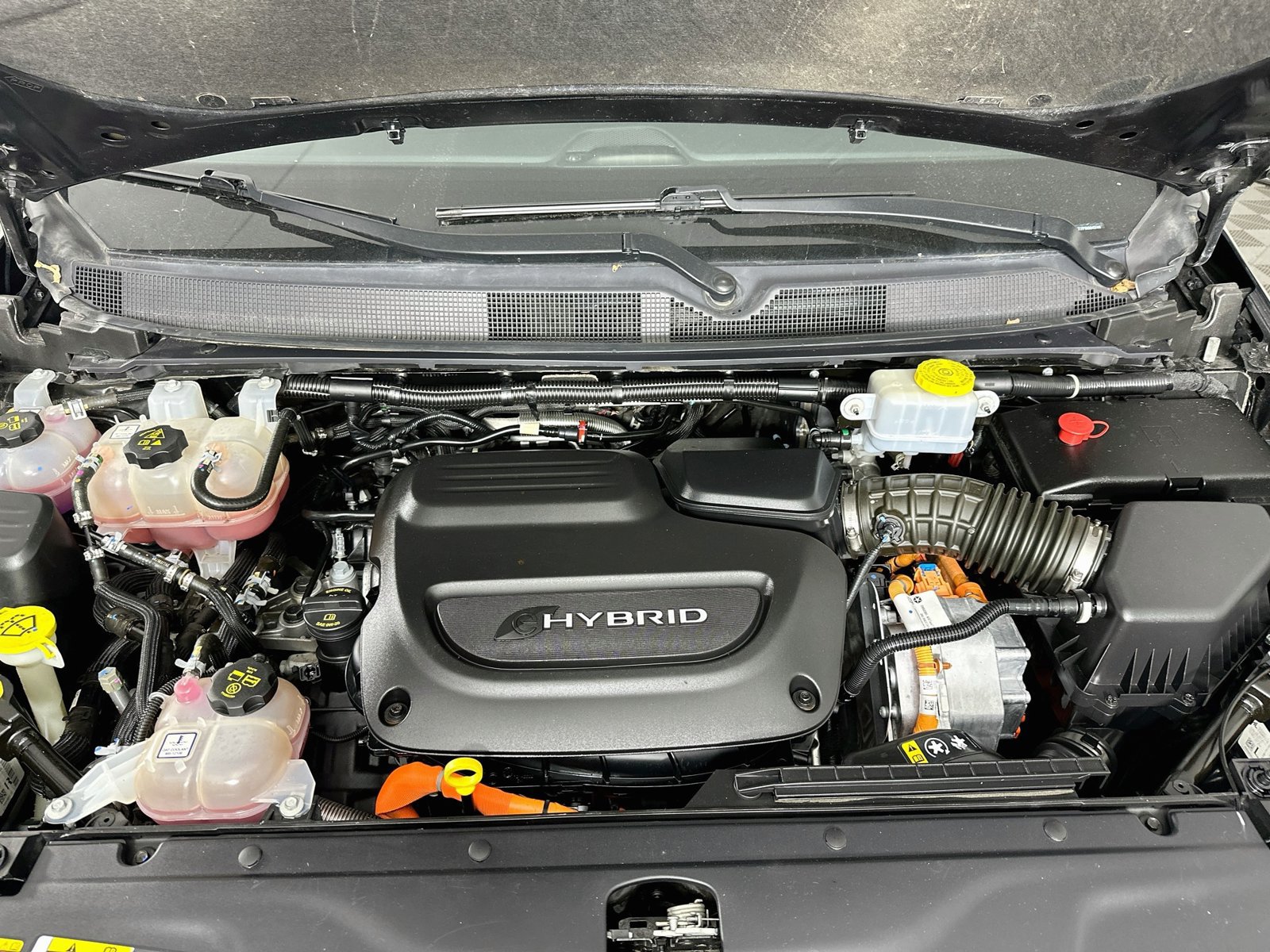 Used 2023 Chrysler Pacifica Touring-L FWD image 31