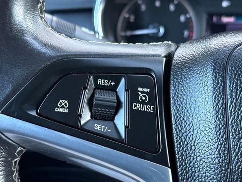 Used 2022 Buick Encore Preferred w/ Safety Package image 18